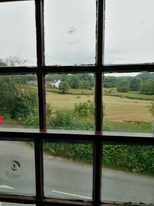 The Brown Horse Inn Winster  Екстериор снимка